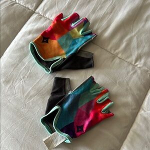 Specialized road cycling gloves- women’s L
